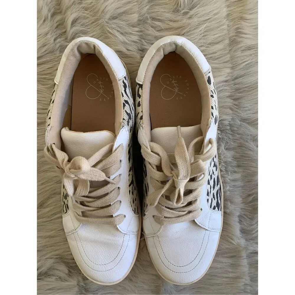 Oasis Society White and Tan/Leopard Sneakers Size 10